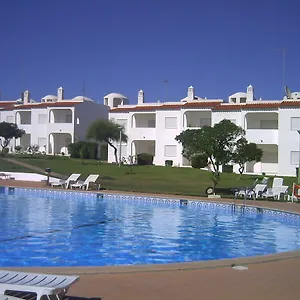 https://apt-com-piscina-em-alporchinhos.hotelaalgarve.com